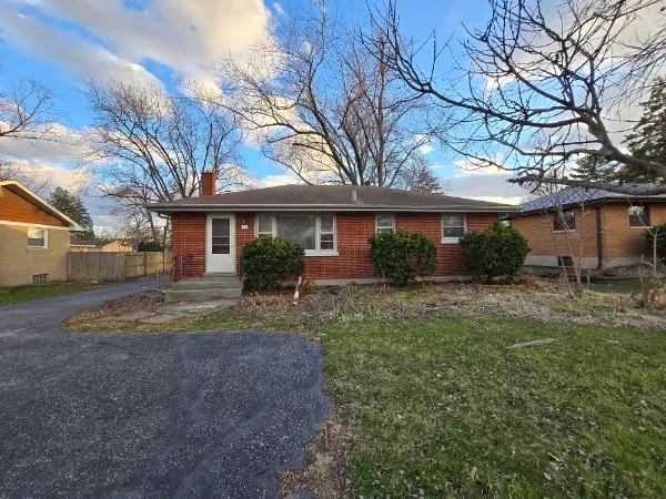 $315,000 | 33 West 55th Street, Westmont, IL 60559