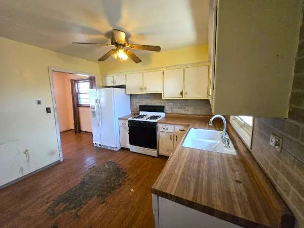 $315,000 | 33 West 55th Street, Westmont, IL 60559
