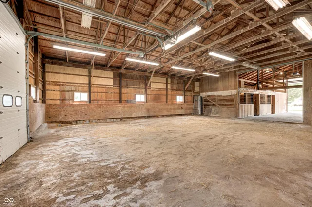 $3,129,000 | 1099 West 375 South, Trafalgar, IN 46181