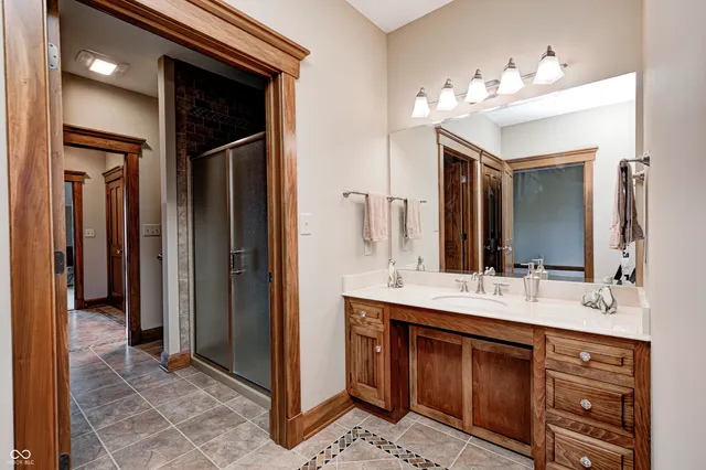 $3,129,000 | 1099 West 375 South, Trafalgar, IN 46181