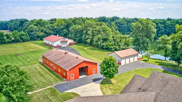 $3,129,000 | 1099 West 375 South, Trafalgar, IN 46181