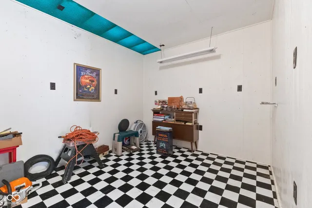 $3,129,000 | 1099 West 375 South, Trafalgar, IN 46181