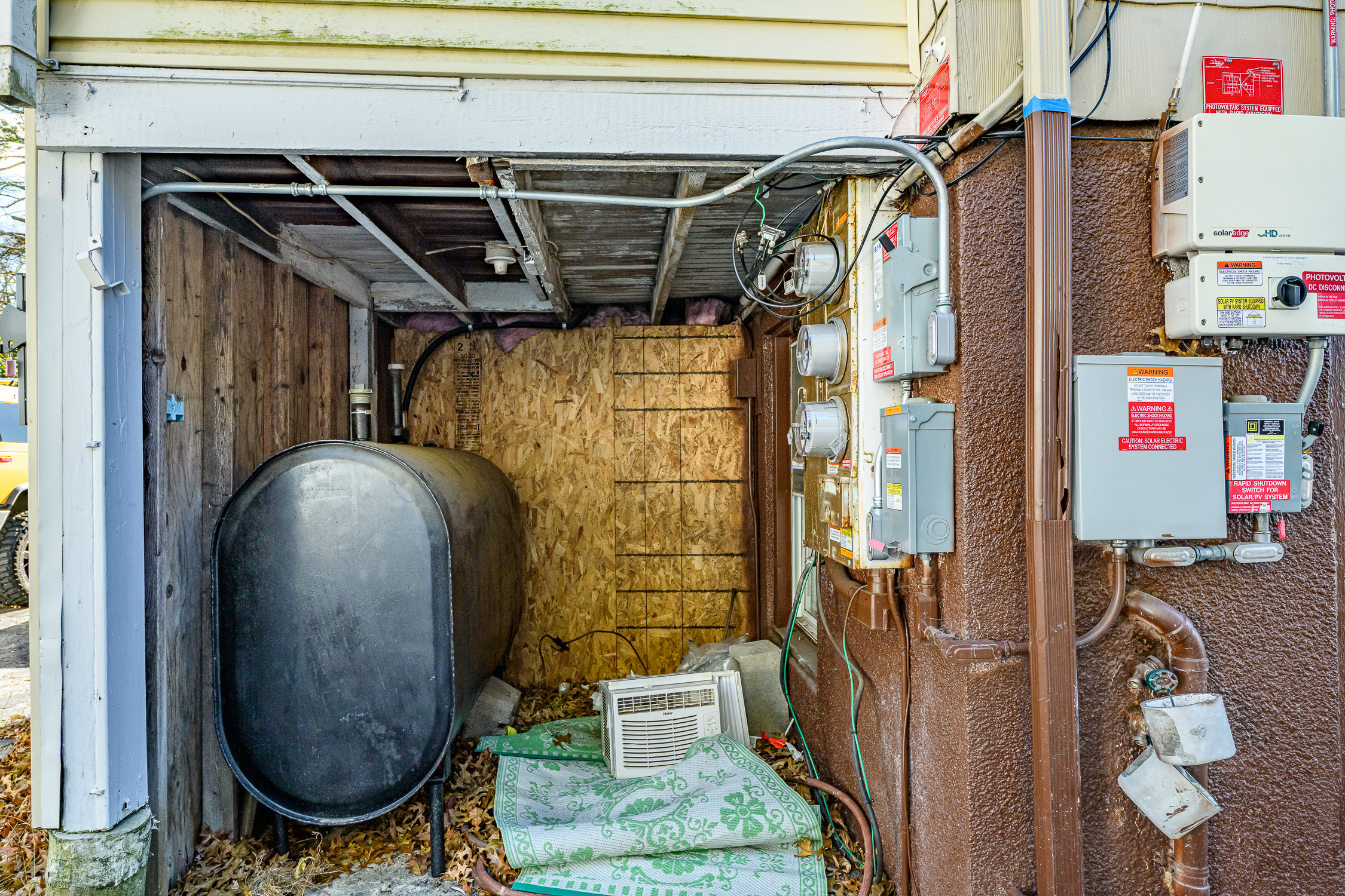 41 Stuart Avenue New London, CT 06320 - Photo 12 of 13 a utility room with dryer and washer