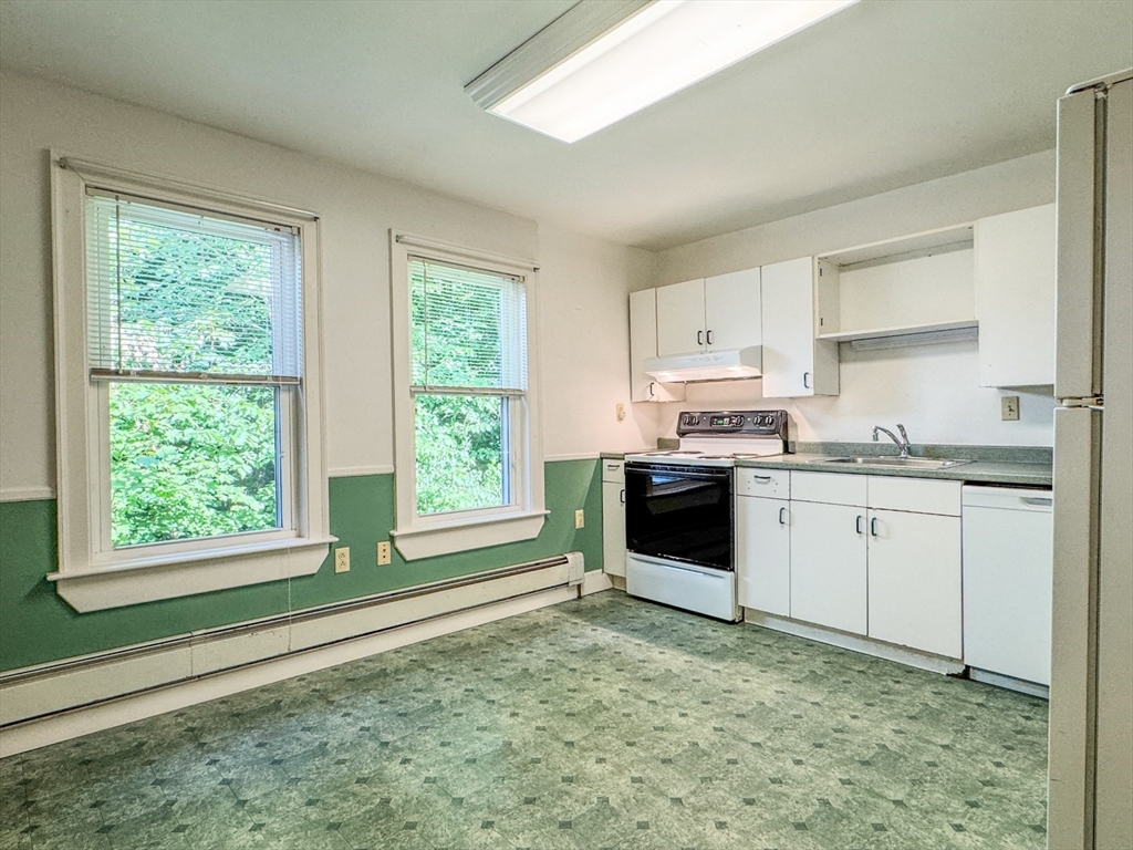 67 Country Club Road Greenfield, MA 01301 - Photo 10 of 42