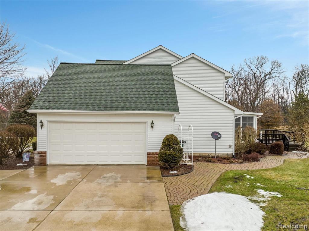2755 County Farm Road Howell, MI 48843 - Photo 31 of 39
