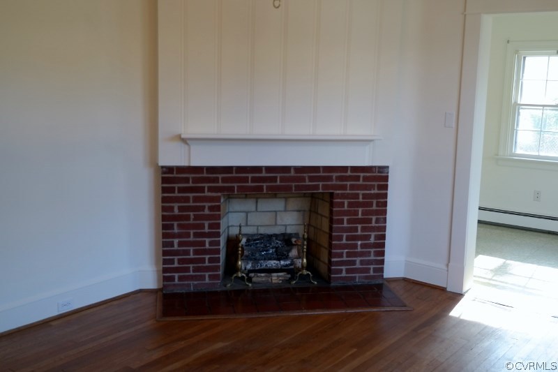 6529 Hopkins Road North Chesterfield, VA 23234 - Photo 3 of 24 a living room with a fireplace