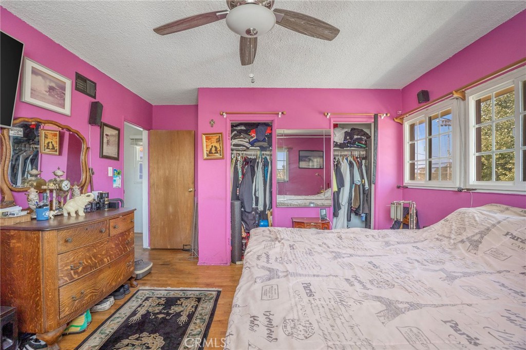 2905 Rindge Lane Redondo Beach, CA 90278 - Photo 15 of 26 a bed room with a bed and a dresser