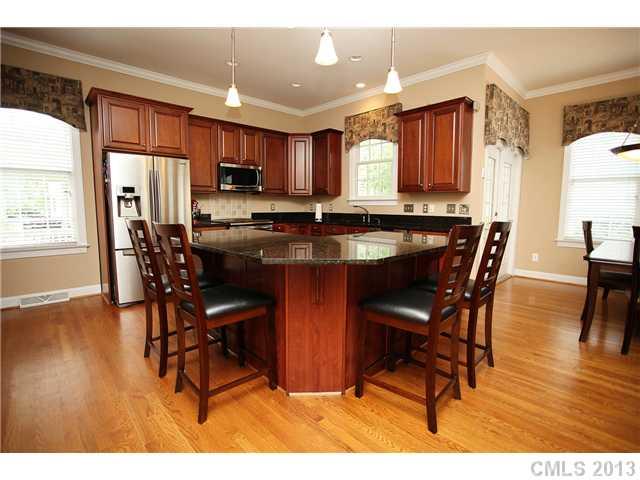 2404 Commons Court Fort Mill, SC 29708 - Photo 3 of 16
