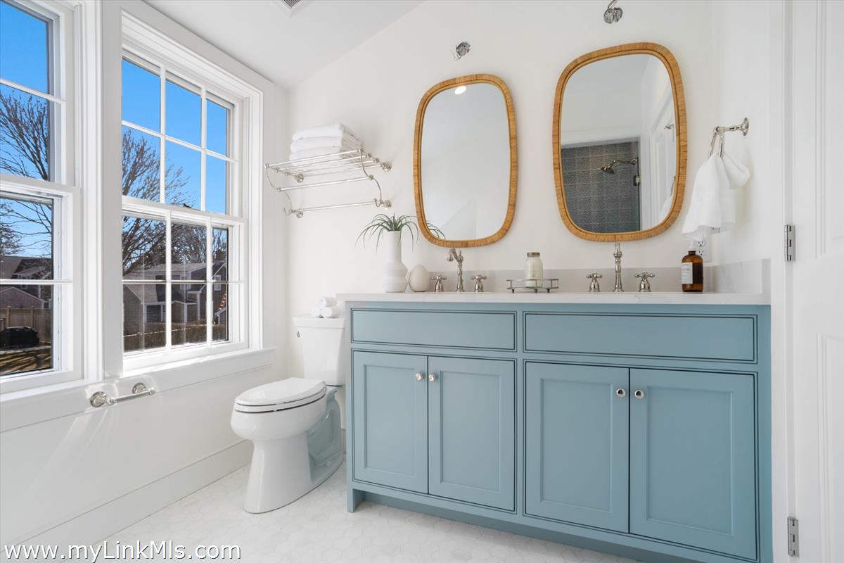 22 Vestal Street Nantucket, MA 02554 - Photo 27 of 43 a bathroom with 2 sink and a mirror