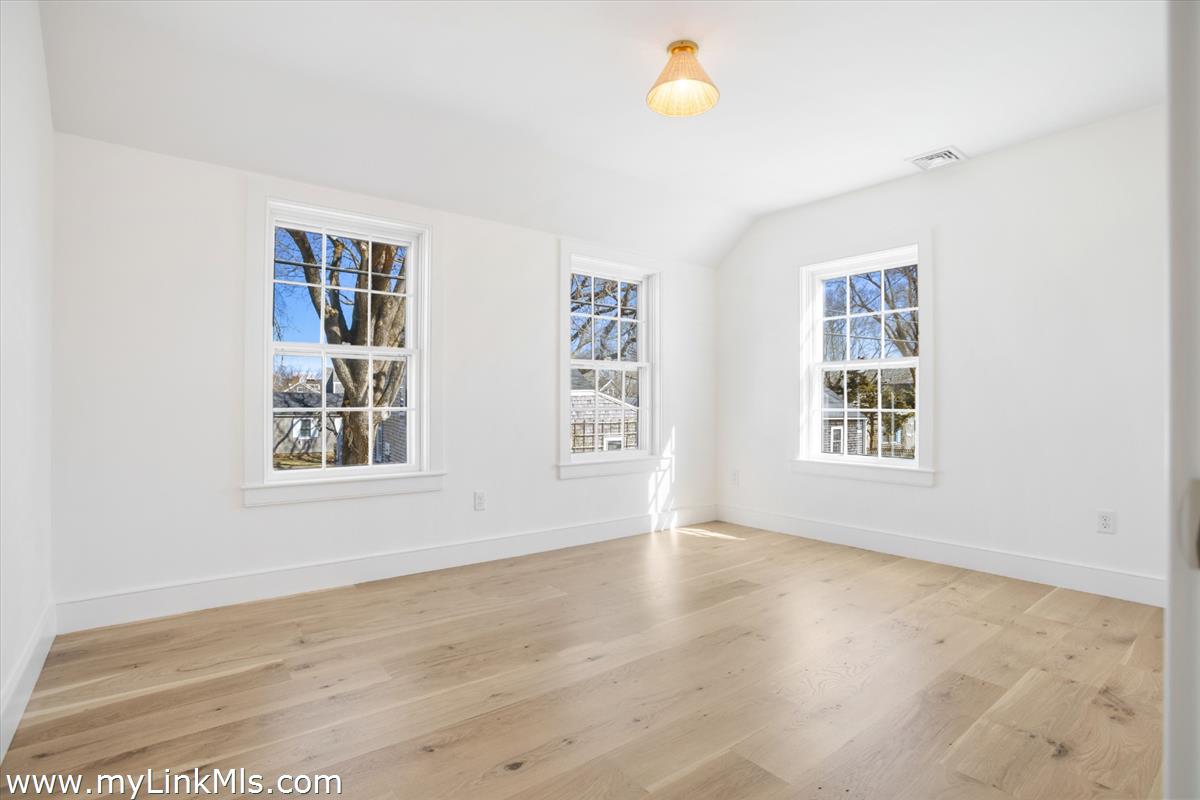 22 Vestal Street Nantucket, MA 02554 - Photo 34 of 43 an empty room with windows