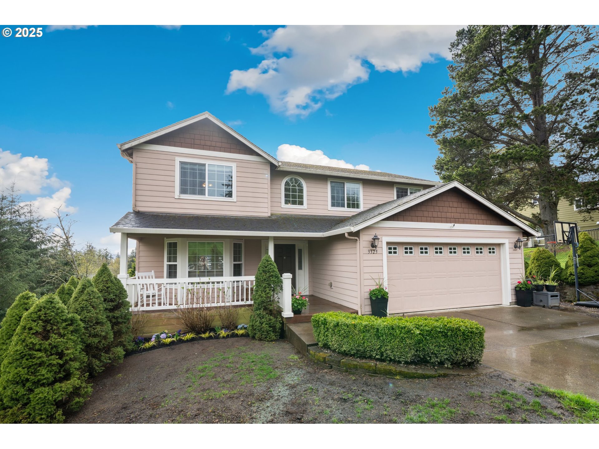 3325 Columbia Heights Road Longview, WA 98632 - Photo 1 of 47 Gallery Image 1