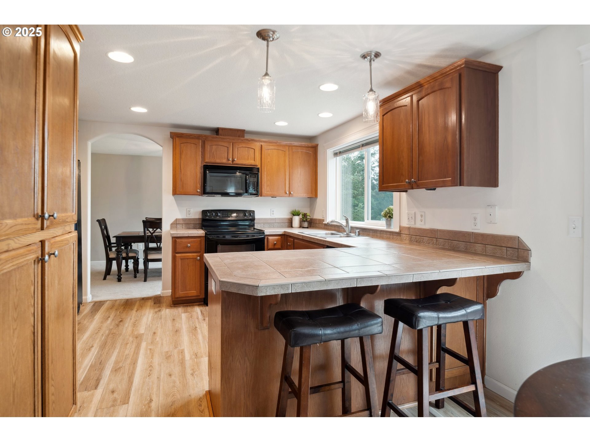3325 Columbia Heights Road Longview, WA 98632 - Photo 13 of 47 Gallery Image 13