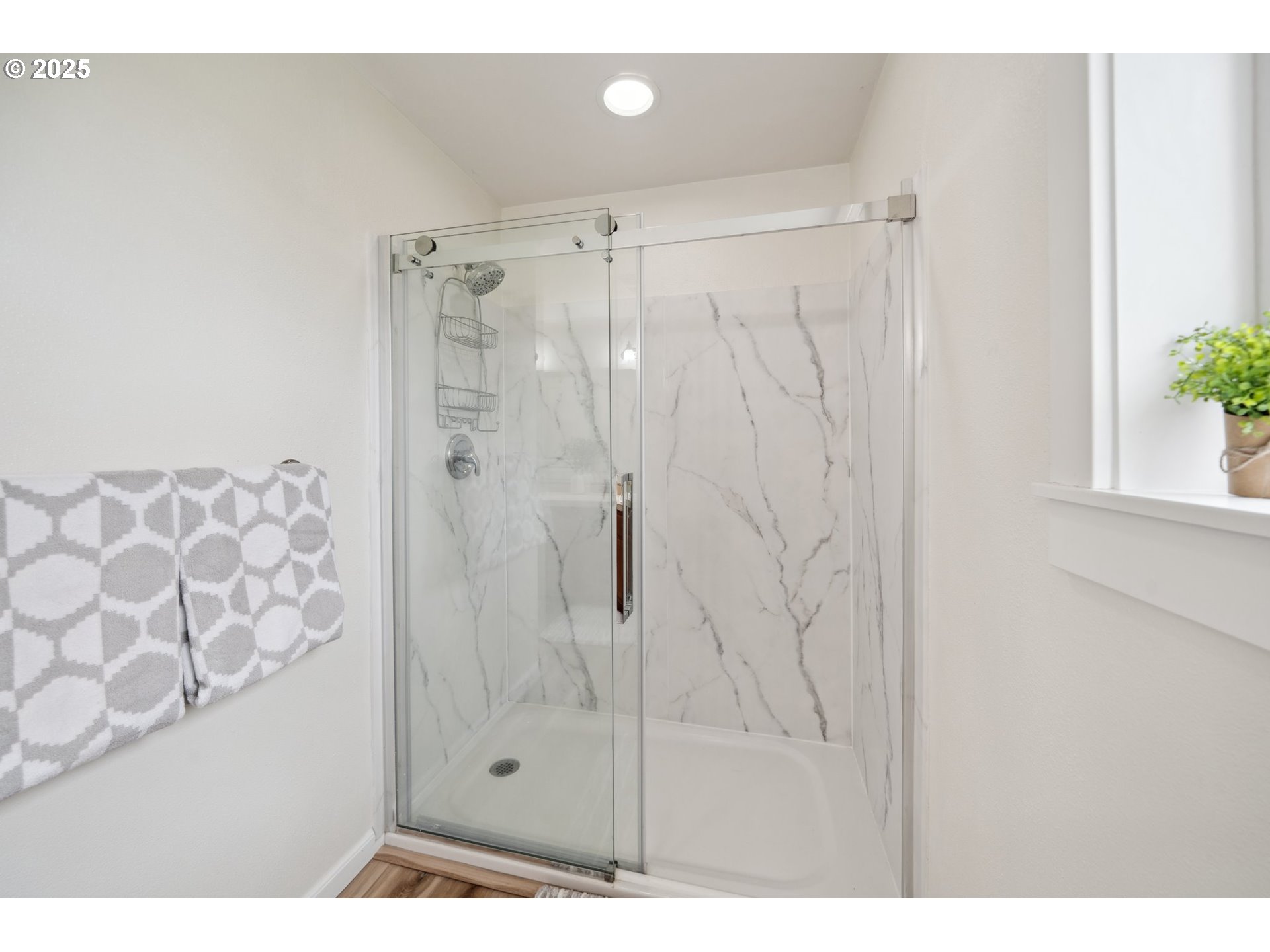 3325 Columbia Heights Road Longview, WA 98632 - Photo 23 of 47 Gallery Image 23