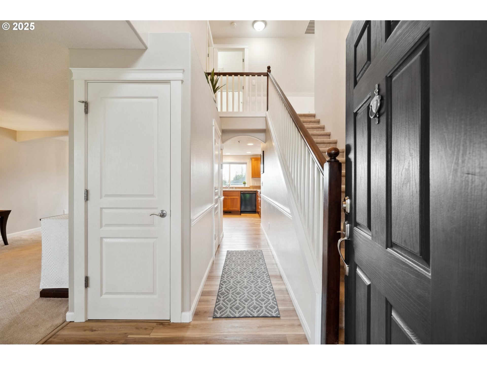 3325 Columbia Heights Road Longview, WA 98632 - Photo 3 of 47 Gallery Image 3