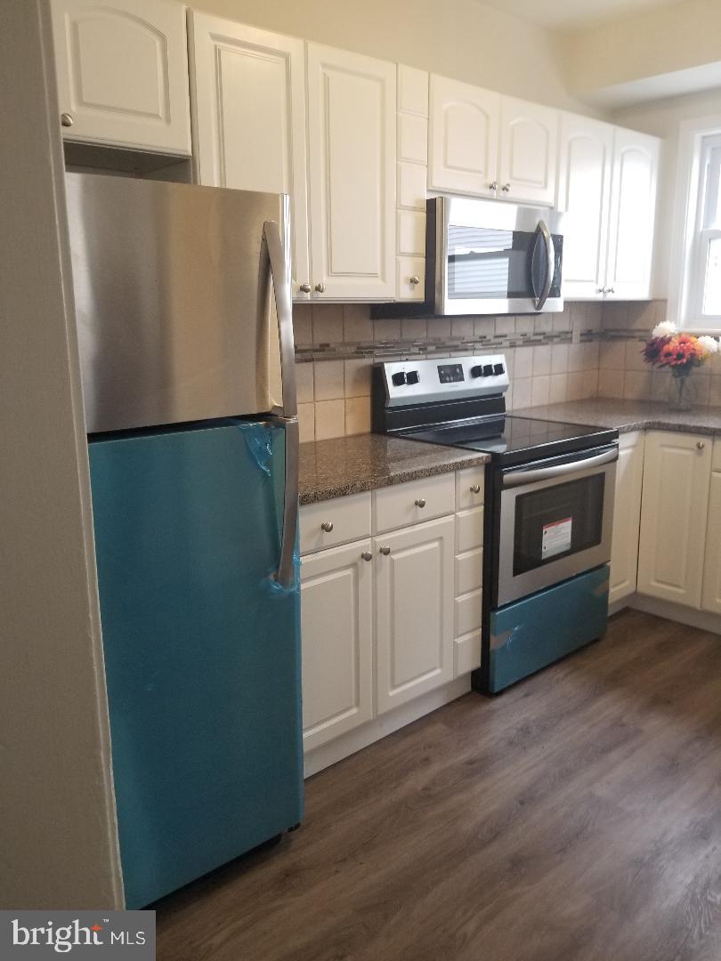 233 Lenni Road Media, PA 19063 - Photo 12 of 16 Kitchen