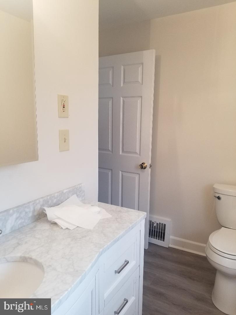 233 Lenni Road Media, PA 19063 - Photo 10 of 16 Full bath (upstairs)
