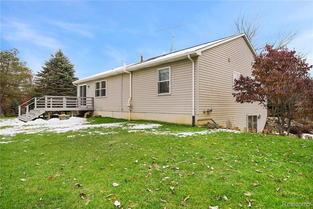 4282 Burgess Road Pinckney, MI 48169 - Photo 41 of 45 DSC_1812.jpg