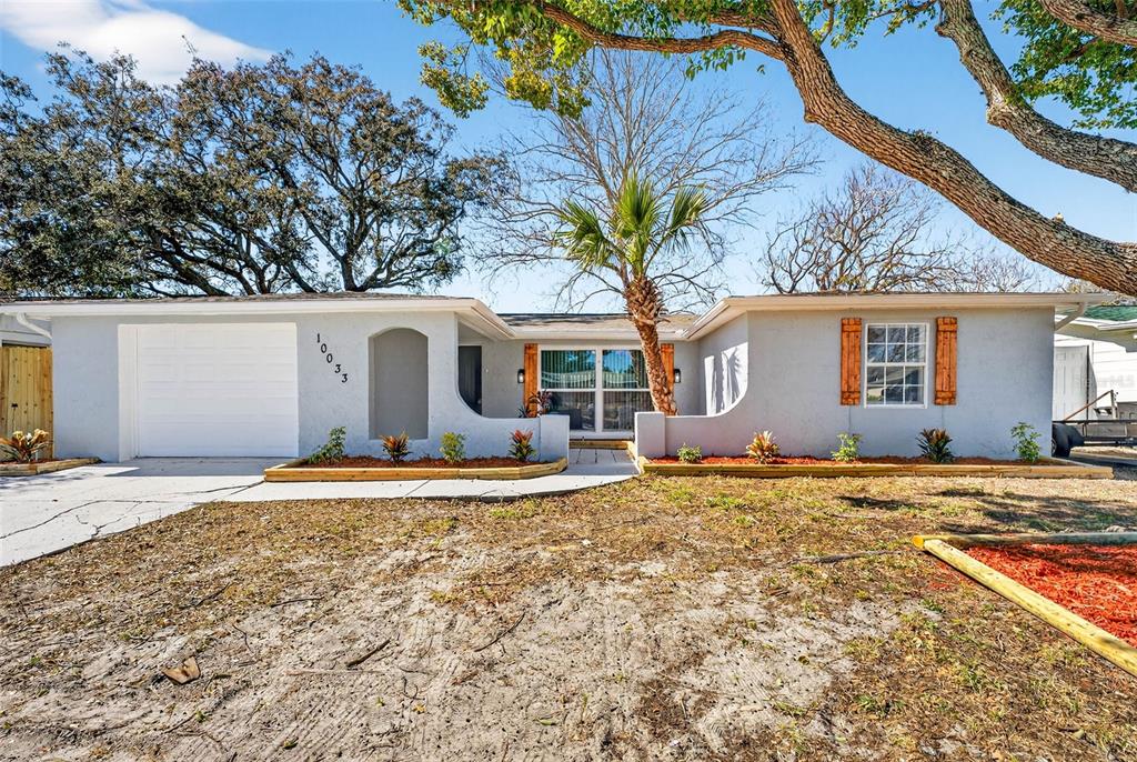 10033 Regency Park Boulevard Port Richey, FL 34668 - Photo 2 of 28