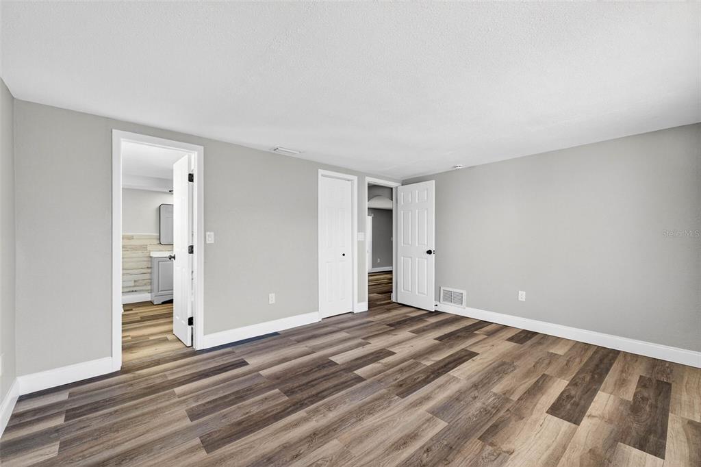 10033 Regency Park Boulevard Port Richey, FL 34668 - Photo 21 of 28