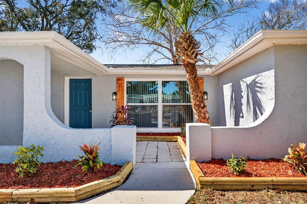 10033 Regency Park Boulevard Port Richey, FL 34668 - Photo 4 of 28