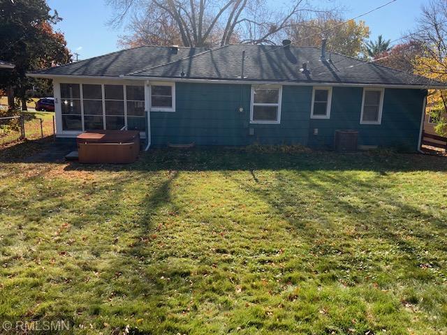 6820 Eliot View Road St. Louis Park, MN 55426 - Photo 3 of 15
