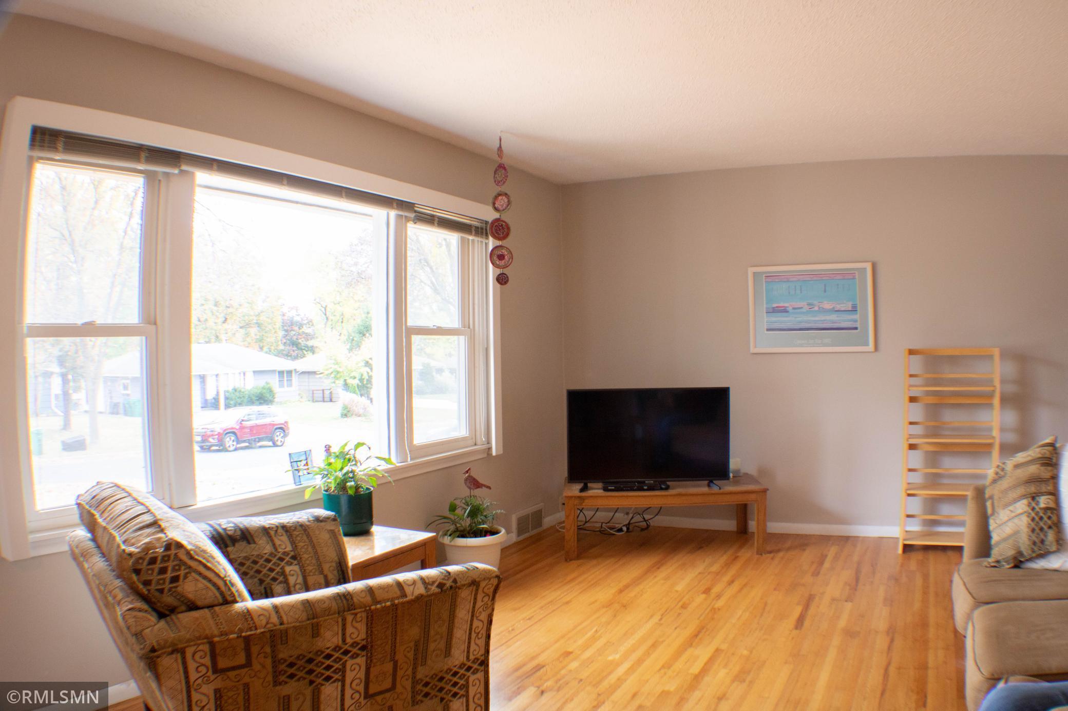 6820 Eliot View Road St. Louis Park, MN 55426 - Photo 5 of 15