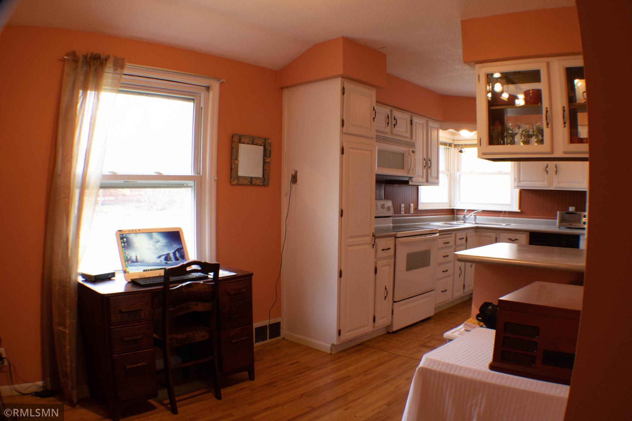 6820 Eliot View Road St. Louis Park, MN 55426 - Photo 7 of 15