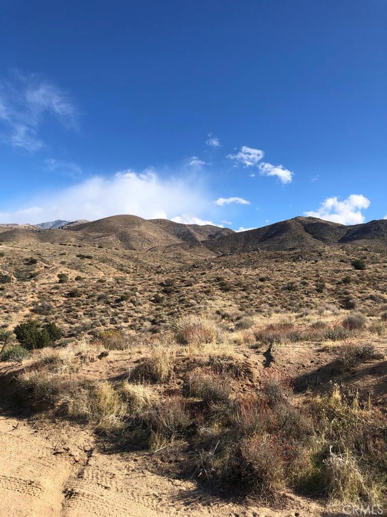 26637 Santa Rosa Road Apple Valley, CA 92308 - Photo 9 of 16 a view of sky view