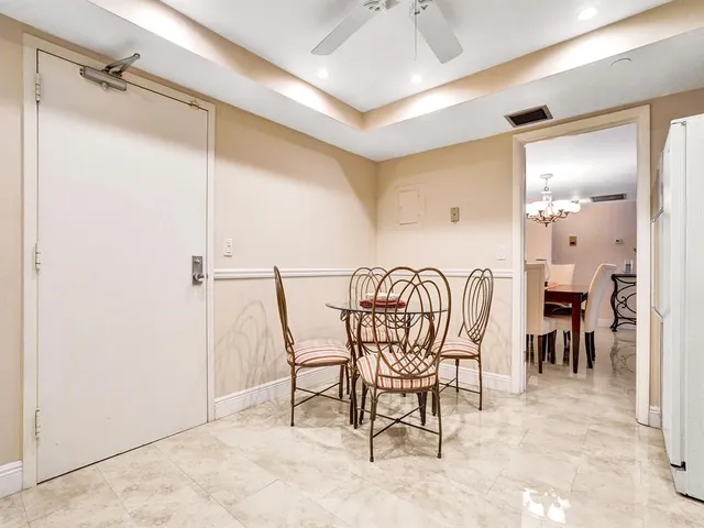 $3,000 | 3200 Port Royale Drive North, Unit 208, Fort Lauderdale, FL 33308