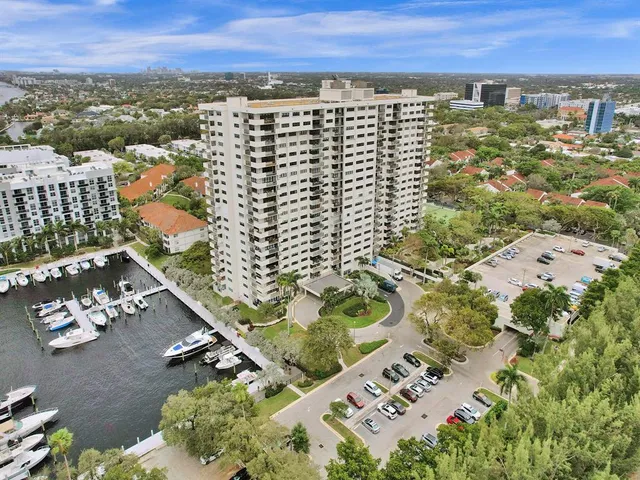 $3,000 | 3200 Port Royale Drive North, Unit 208, Fort Lauderdale, FL 33308