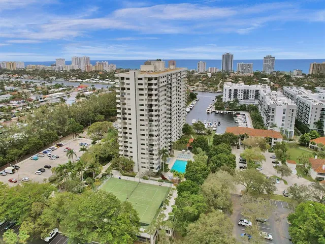 $3,000 | 3200 Port Royale Drive North, Unit 208, Fort Lauderdale, FL 33308