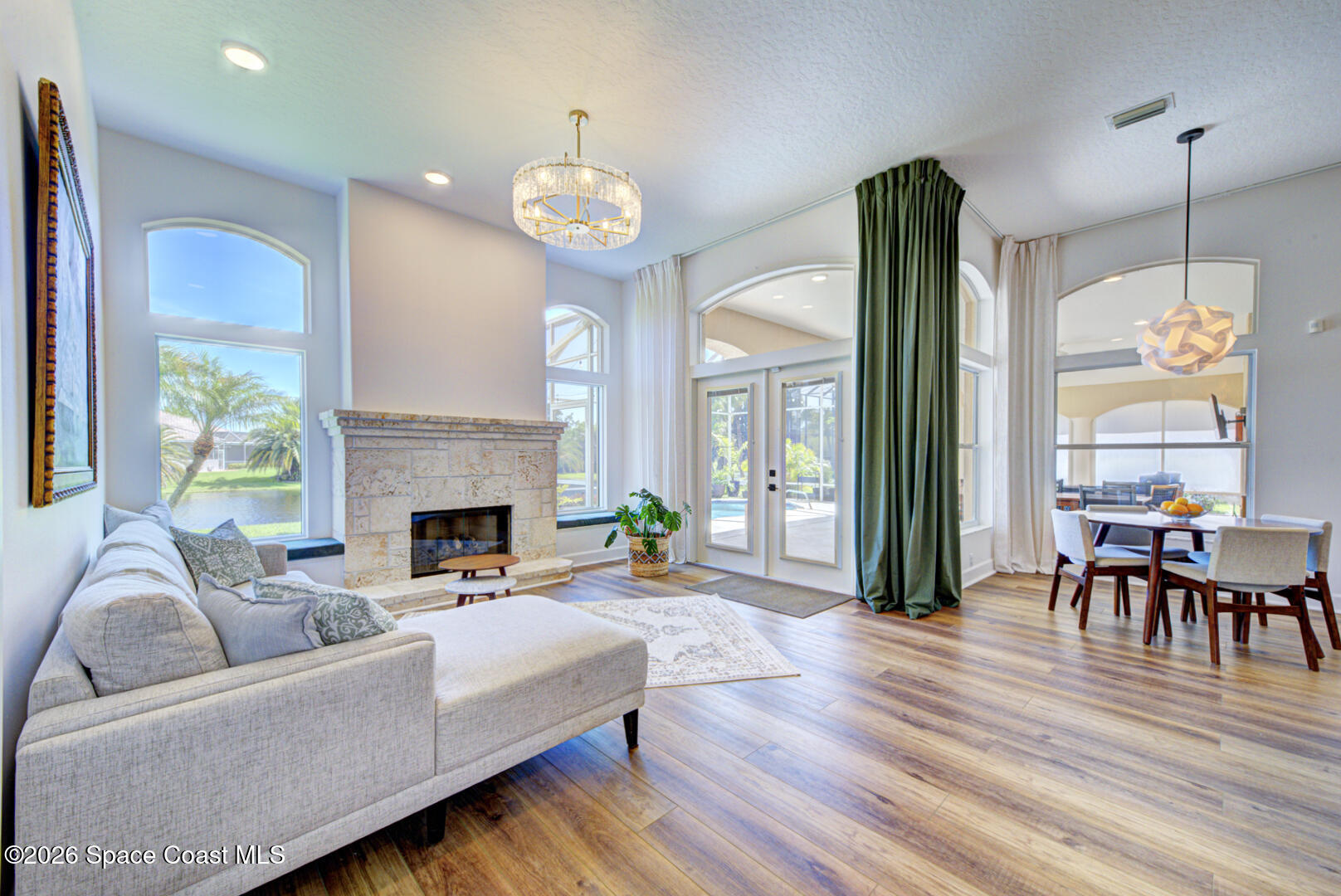 4070 Stoney Point Road Melbourne, FL 32940 - Photo 23 of 78 family room & breakfast nook