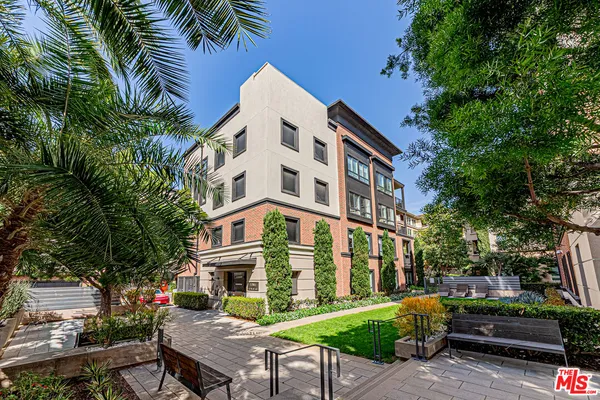 $2,175,000 | 12883 West Runway Road, Unit 2, Playa Vista, CA 90094