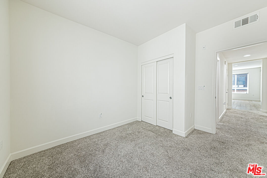12883 West Runway Road, Unit 2 Playa Vista, CA 90094 - Photo 23 of 61