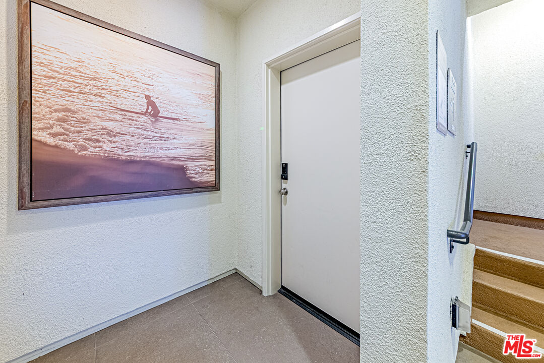 12883 West Runway Road, Unit 2 Playa Vista, CA 90094 - Photo 29 of 61