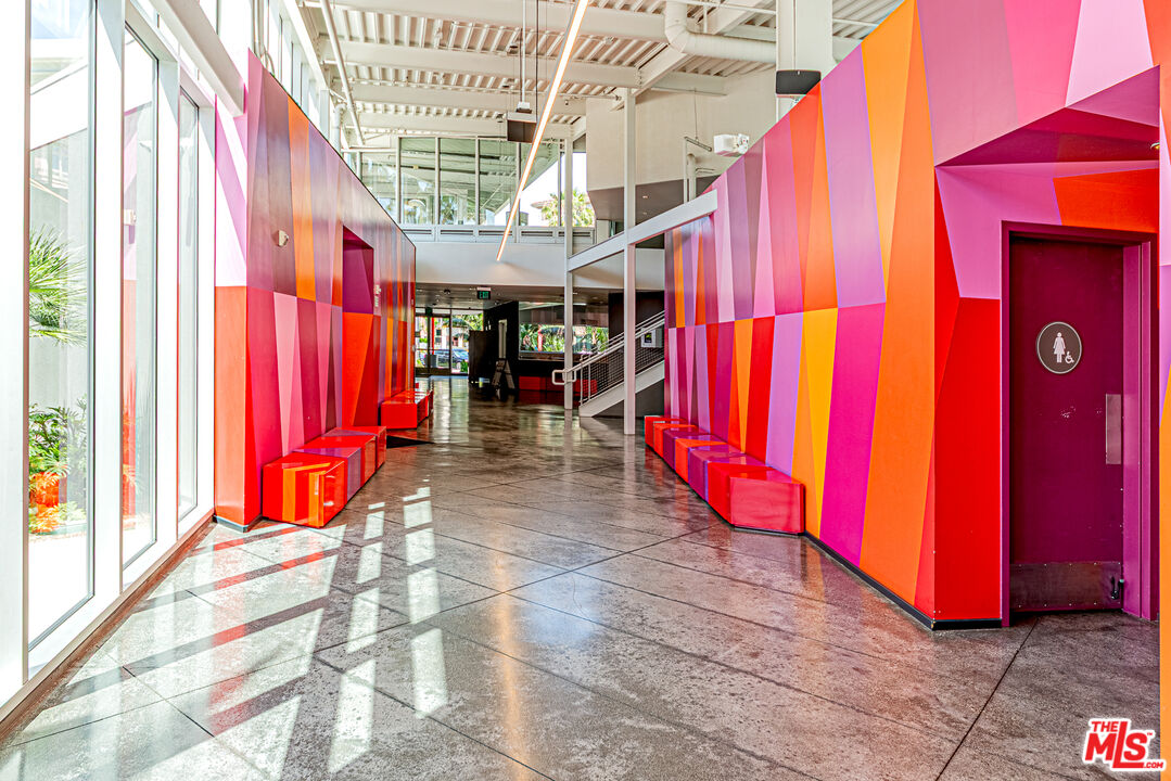 12883 West Runway Road, Unit 2 Playa Vista, CA 90094 - Photo 43 of 61