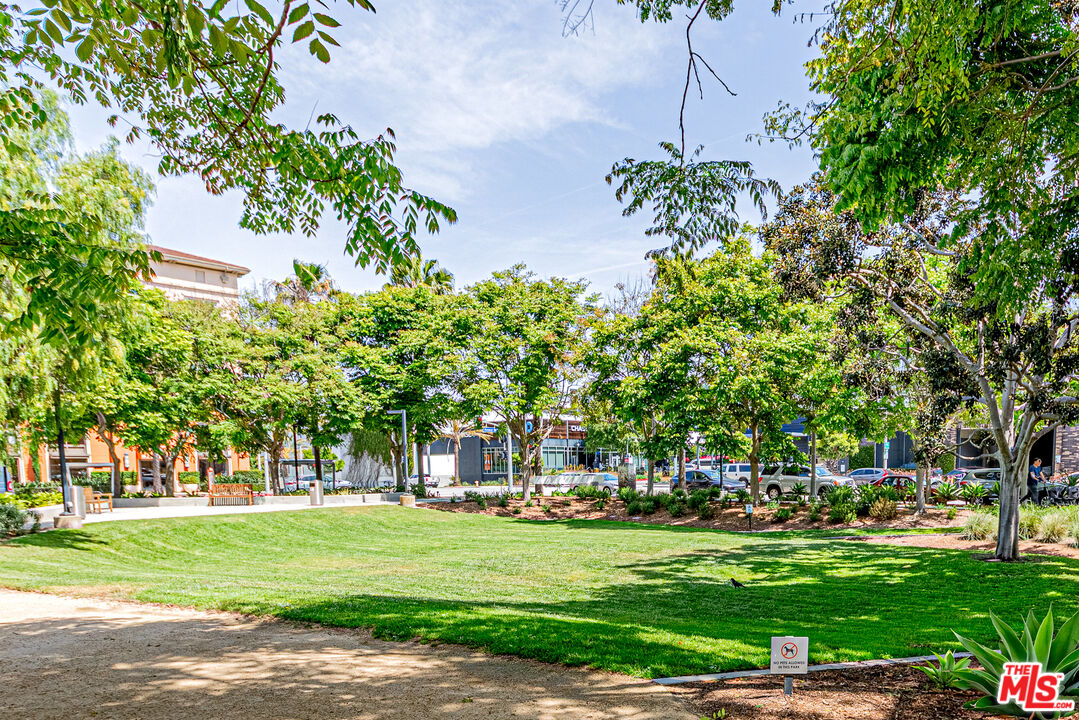 12883 West Runway Road, Unit 2 Playa Vista, CA 90094 - Photo 48 of 61