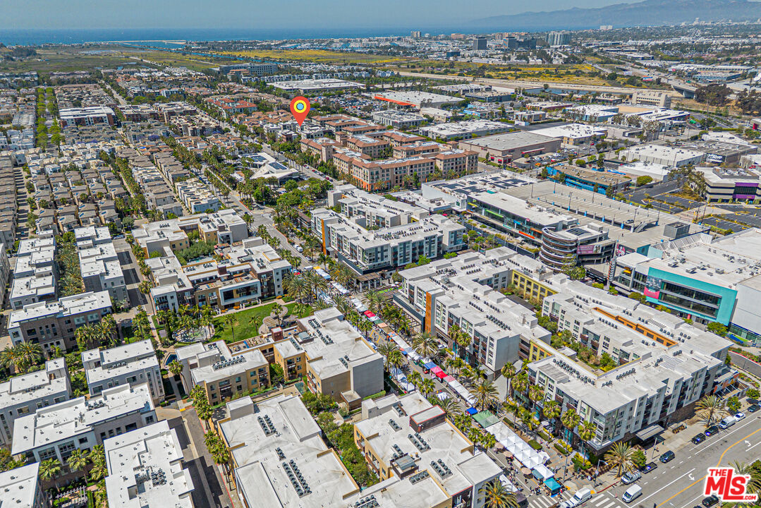 12883 West Runway Road, Unit 2 Playa Vista, CA 90094 - Photo 52 of 61