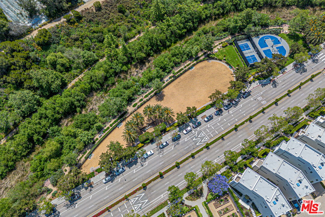12883 West Runway Road, Unit 2 Playa Vista, CA 90094 - Photo 57 of 61