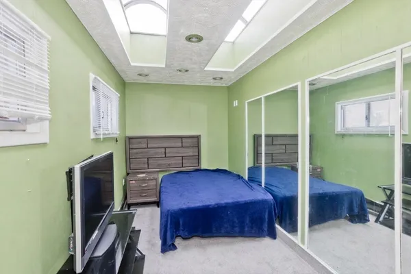 $284,000 | 77 Central Park Drive, Holyoke, MA 01040