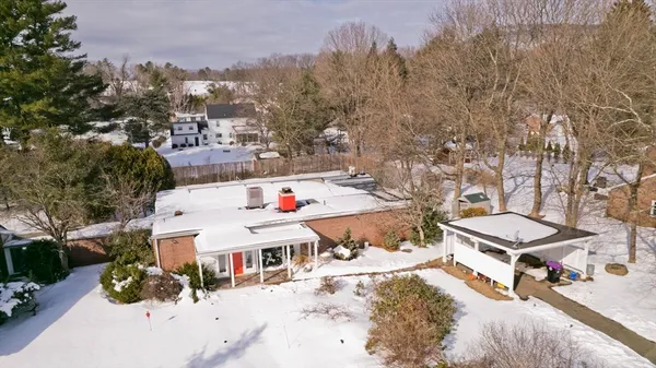 $284,000 | 77 Central Park Drive, Holyoke, MA 01040