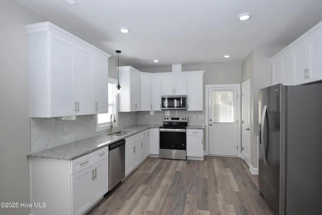 $1,800 | 849 Sarah Rebecca Drive, Unit A, Greenville, NC 27834