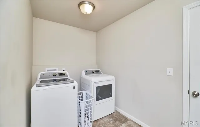 $445,000 | 440 Winchester Way, Winfield, MO 63389