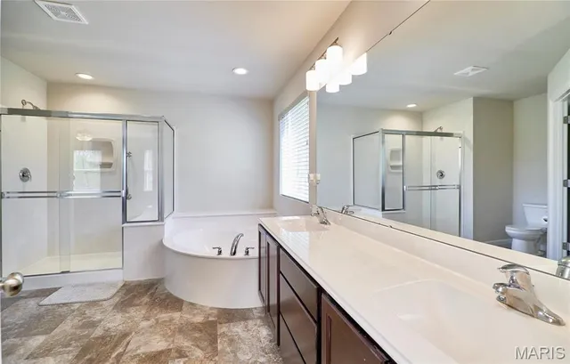 $445,000 | 440 Winchester Way, Winfield, MO 63389