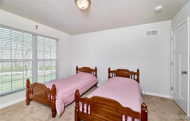 $445,000 | 440 Winchester Way, Winfield, MO 63389