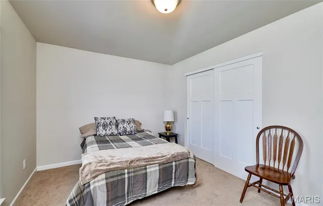 $445,000 | 440 Winchester Way, Winfield, MO 63389