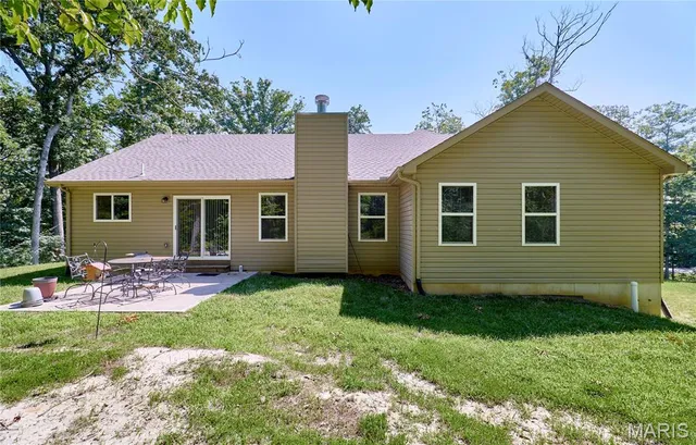 $445,000 | 440 Winchester Way, Winfield, MO 63389