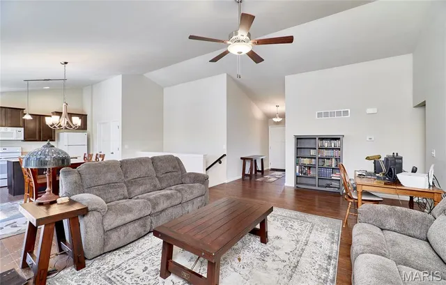 $445,000 | 440 Winchester Way, Winfield, MO 63389