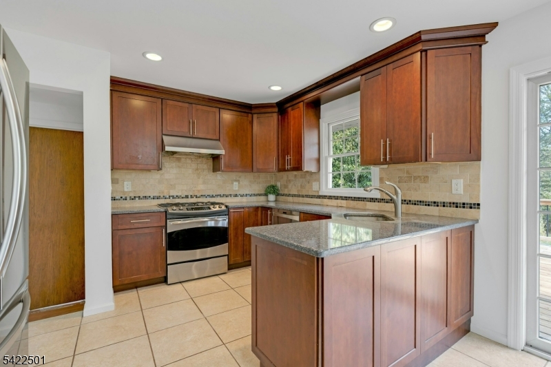 788 Country Club Road Bridgewater, NJ 08807 - Photo 11 of 42