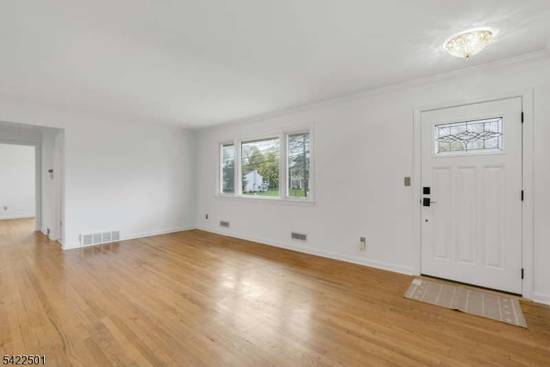 788 Country Club Road Bridgewater, NJ 08807 - Photo 4 of 42